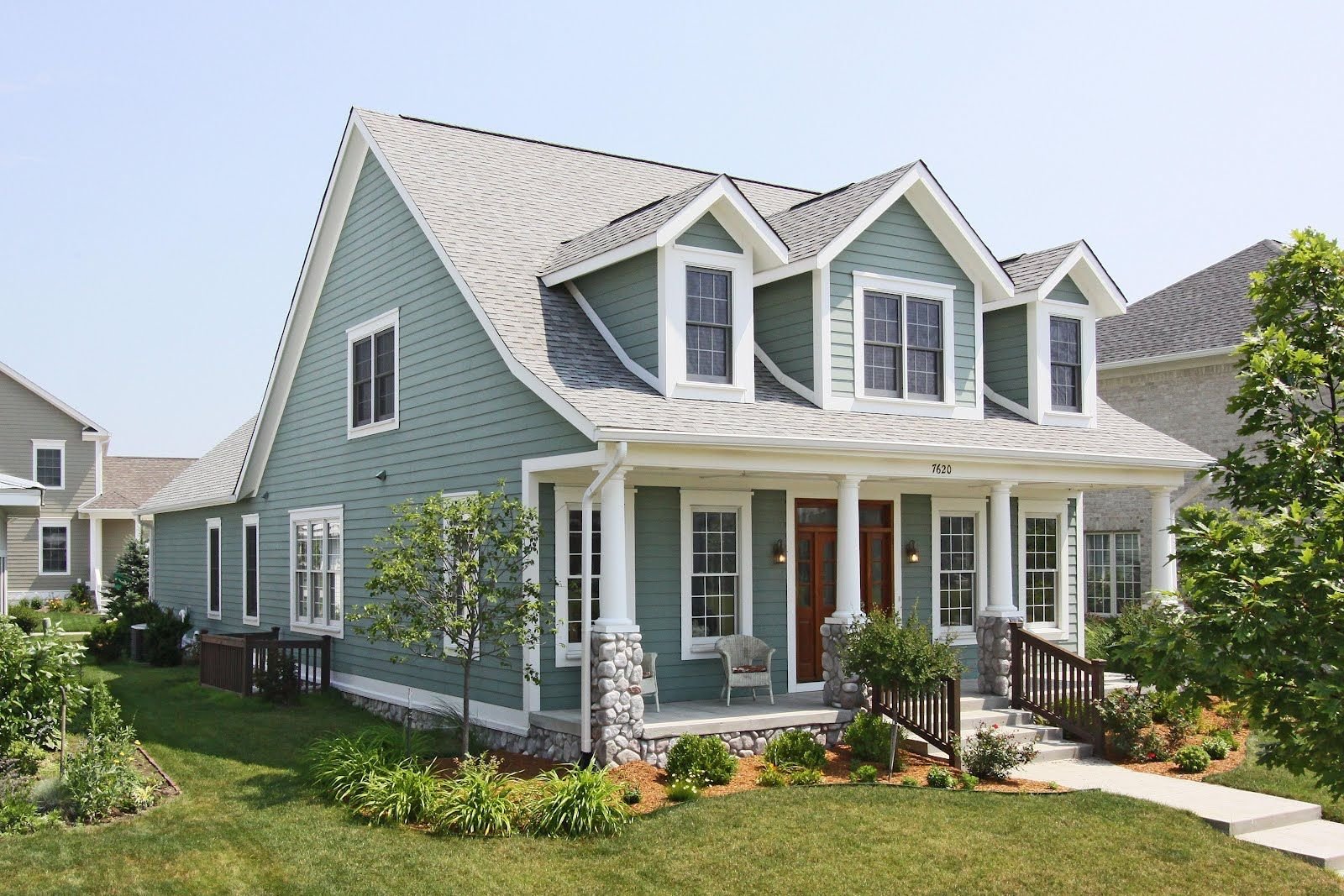 Interior paint vs exterior paint